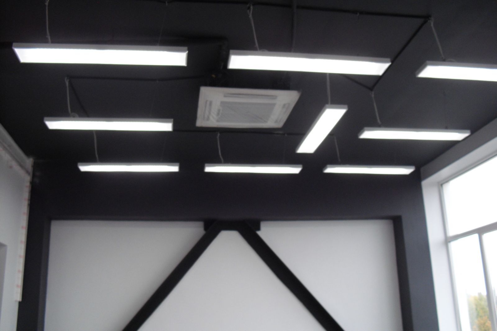 Потолочный светодиодный светильник с блоком аварийного питания (1 час) LC 27-P-OFFICE OP 5000K A1